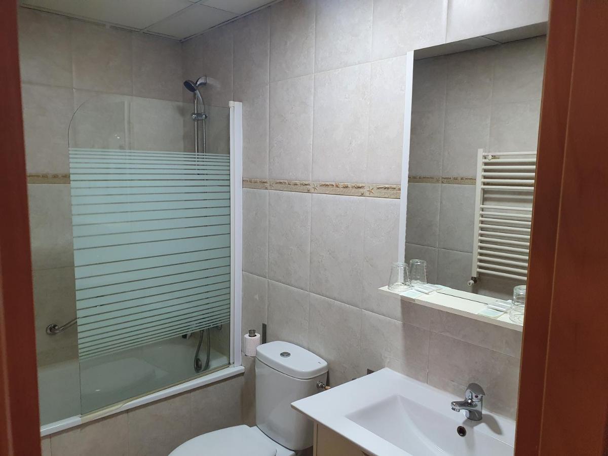 Hostal Fronton Alcobendas Dış mekan fotoğraf