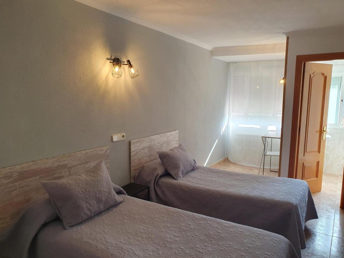 Hostal Fronton Alcobendas Dış mekan fotoğraf
