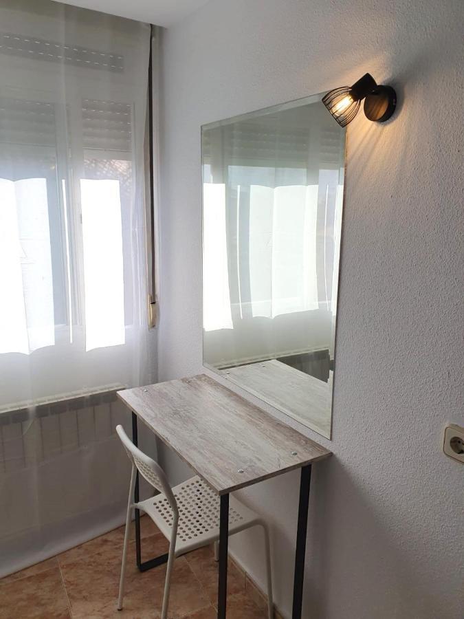 Hostal Fronton Alcobendas Dış mekan fotoğraf