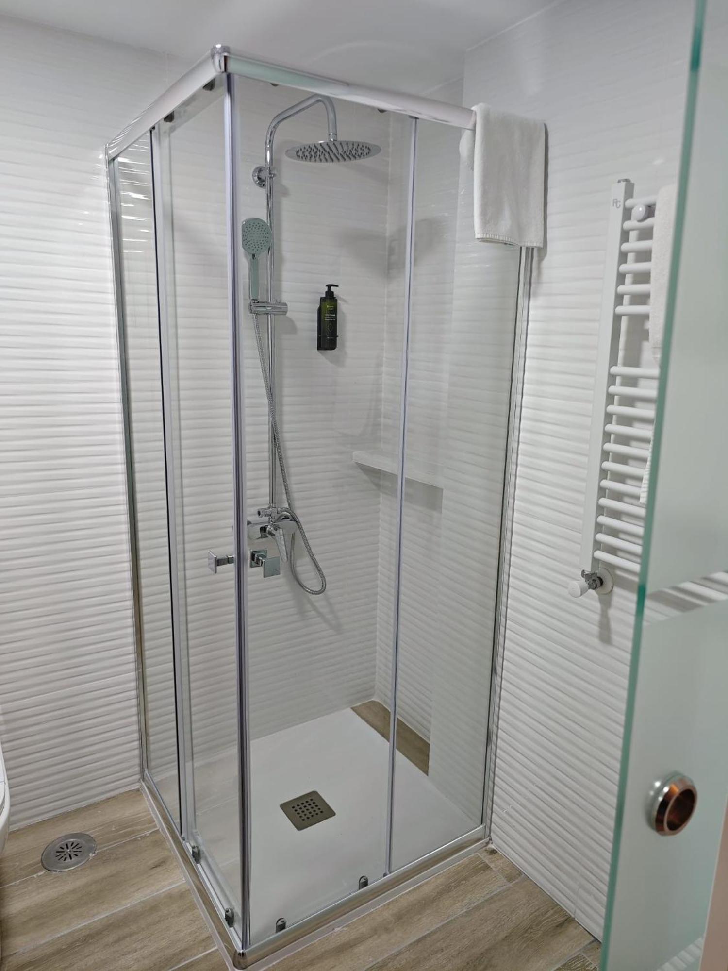 Hostal Fronton Alcobendas Dış mekan fotoğraf