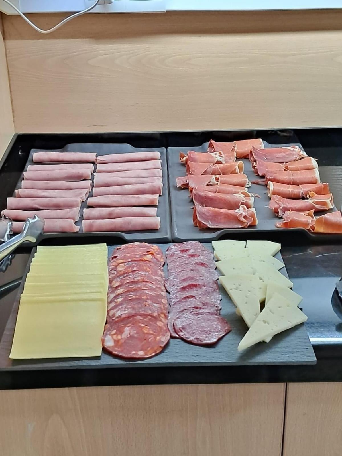 Hostal Fronton Alcobendas Dış mekan fotoğraf